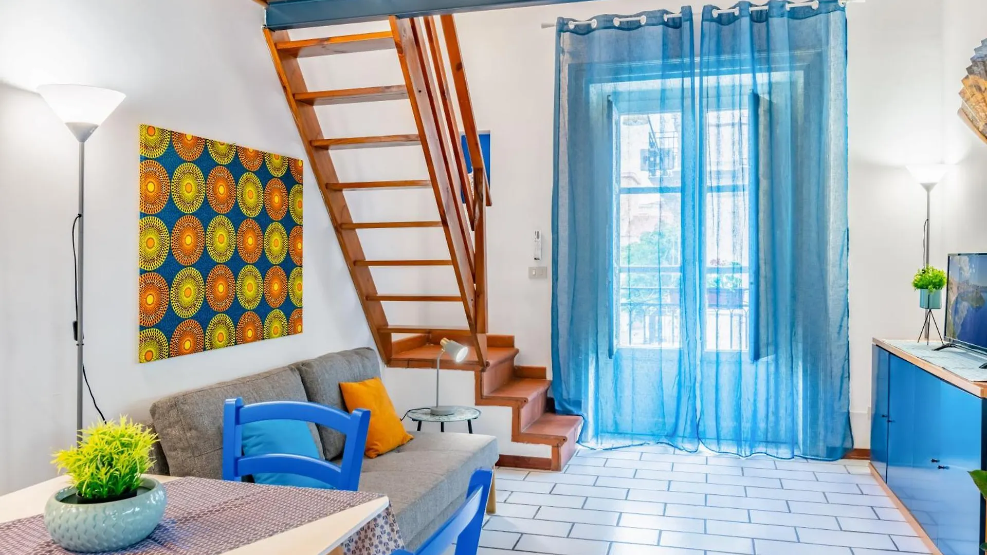The Traveller'S House - Palermo Station Apartments 0*,  Italy