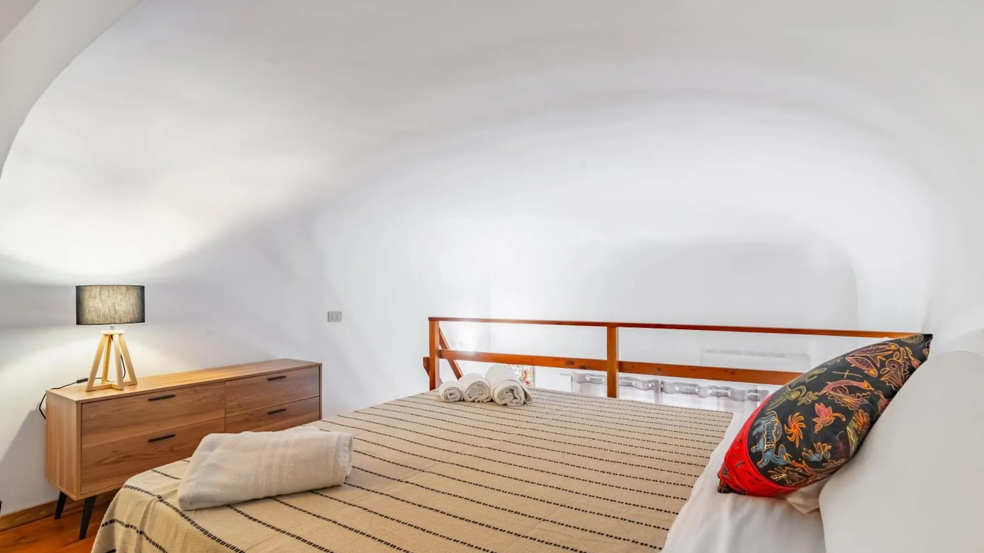 The Traveller'S House - Palermo Station Apartments