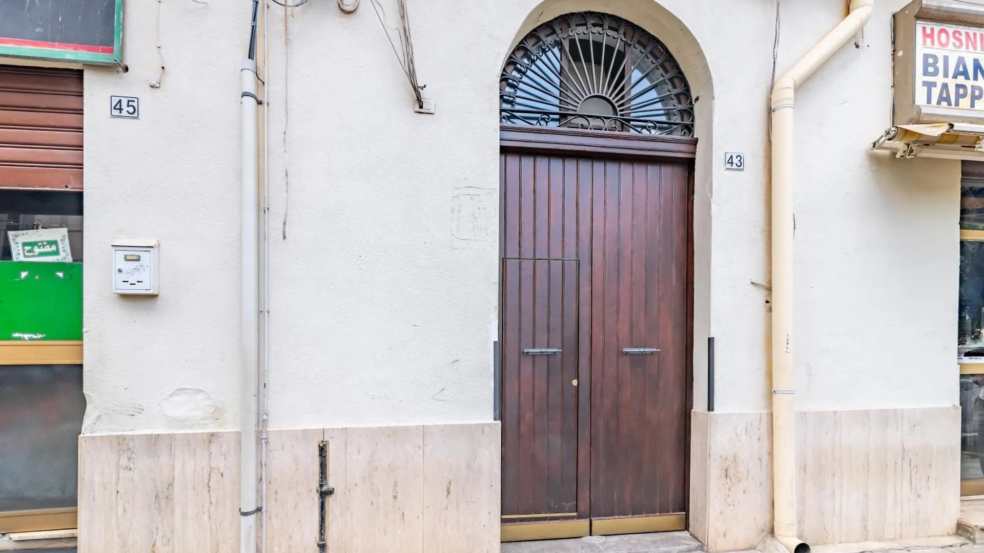 The Traveller'S House - Palermo Station Apartments 0*,  Italien