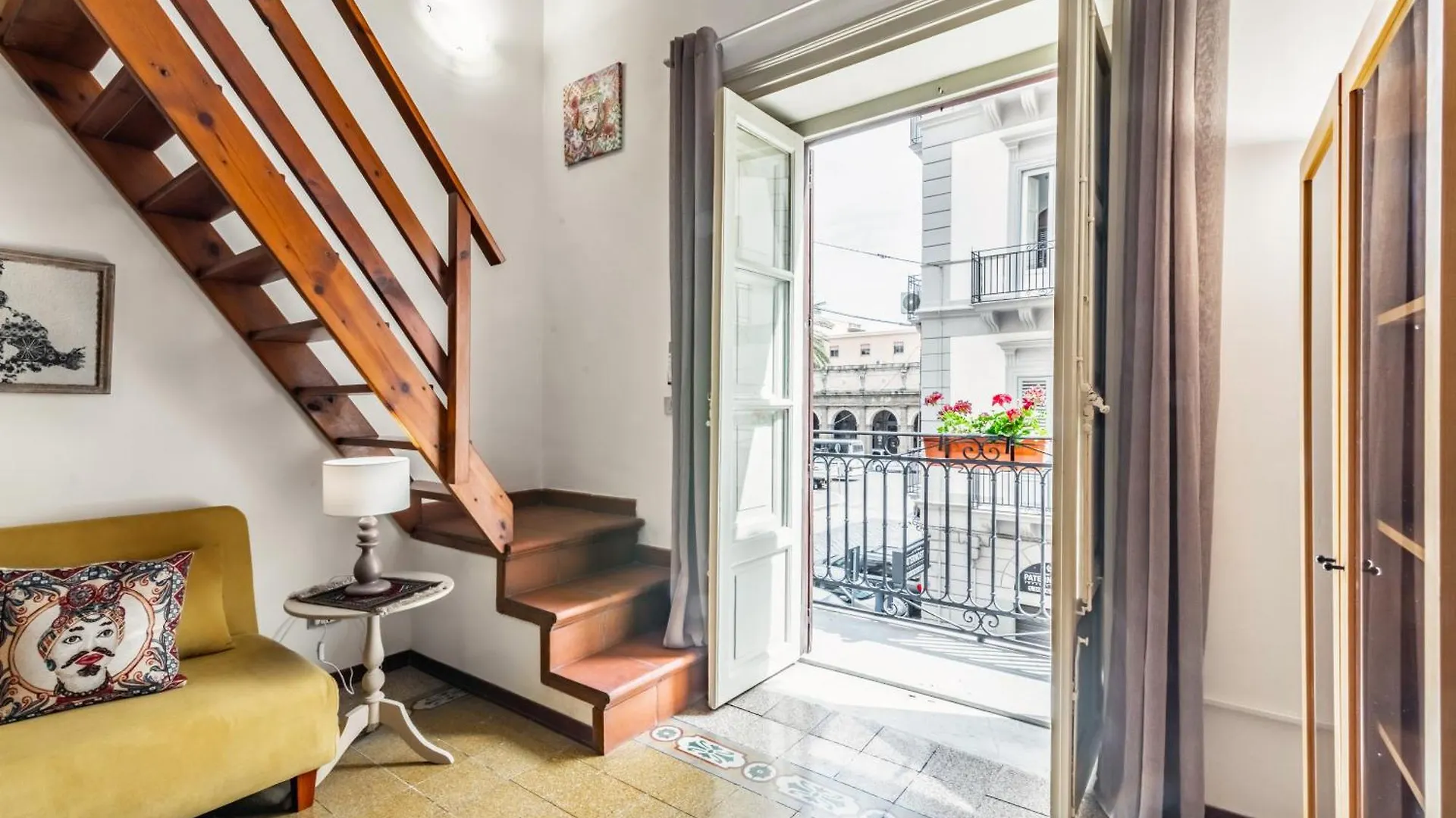 The Traveller'S House - Palermo Station Apartments